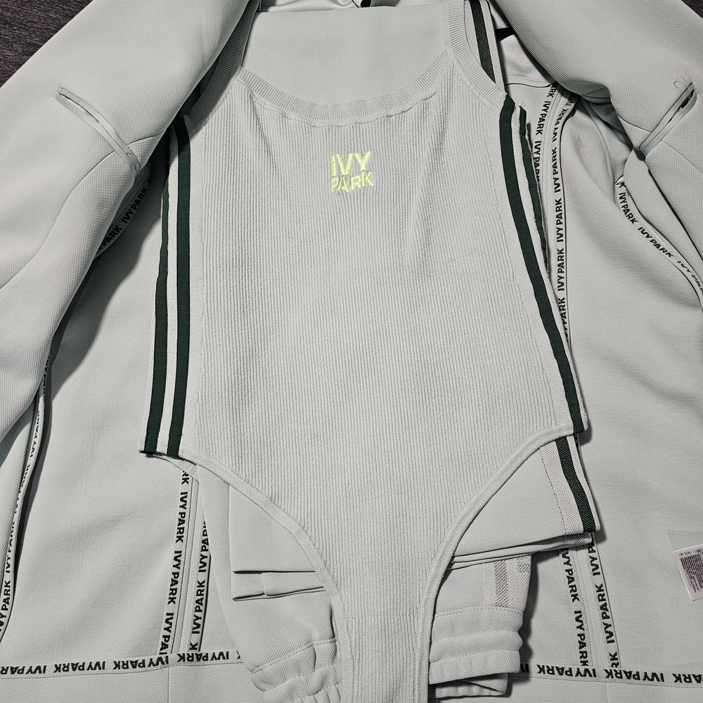 IVY PARK Mint Green Pants - Picture 3 of 4